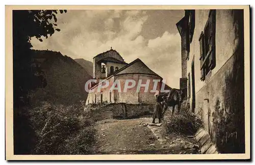 Cartes postales Les Pyrenees Saligos La Vieille Eglise Femme Cheval