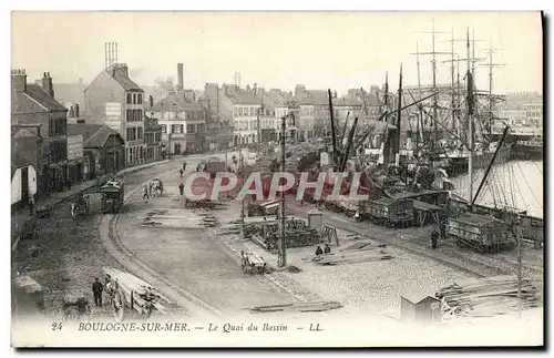 Ansichtskarte AK Boulogne Sur Mer Le Quai Du Bassin Bateaux