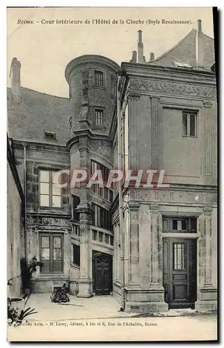 Cartes postales Reims Cour Interieure De I&#39Hotel De La Cloche