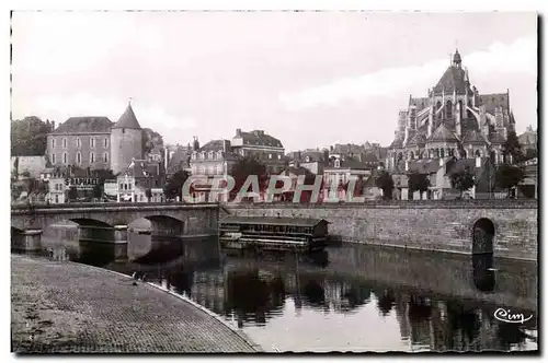 Cartes postales moderne Mayenne Eglise Notre Dame Le chateau et la Mayenne