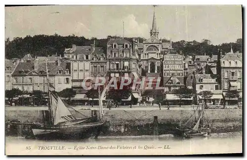 Cartes postales Trouville Eglise Notre Dame Des Victoires et les Quais Bateau