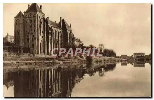 Cartes postales L'Abbaye De Solesmes Vue de la Rive Droite de la Sarthe