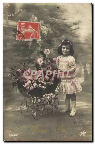 Ansichtskarte AK Fantaisie Enfant Brouette Fleurs