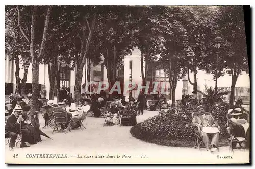 Cartes postales Contrexeville La Cure D'air Dans Le Parc