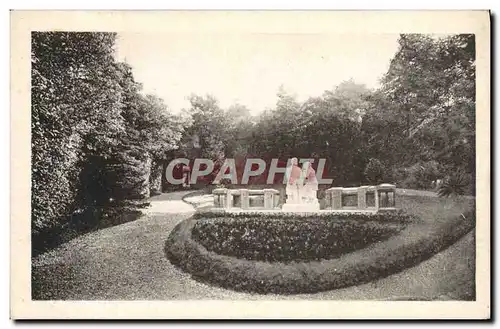 Ansichtskarte AK Le Jardin Des Buissonnets Le Monument Lisieux