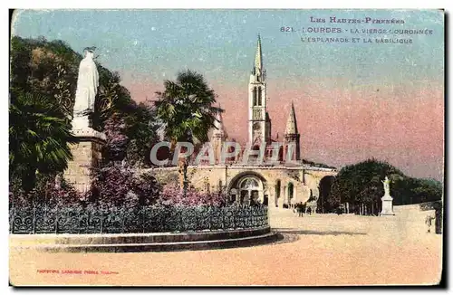 Cartes postales Lourdes La Vierge Couronnee L&#39esplanade et la basilique