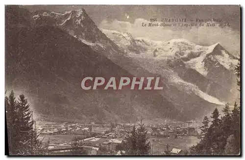 Cartes postales Chamonix Vue Generale Le Mont Blanc et l&#39aiguille du Midi