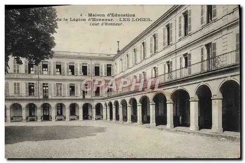 Cartes postales Maison d&#39Education de la Legion d&#39Honneur Les Loges Cour d&#39honneur