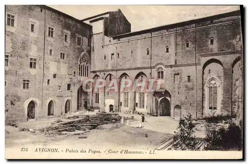 Cartes postales Avignon Palais Des Papes Cour D&#39Honneur