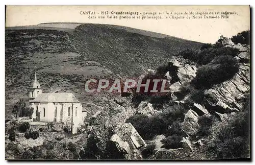 Ansichtskarte AK Cantal Chaudesaigues Paysage Sur Le Cirque de Montagnes