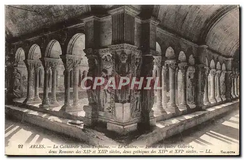 Cartes postales Arles La Cathedrale Saint Trophime Le Cloitre