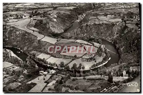 Moderne Karte La Creuse Pittoresque Vue Aerienne La Boucle de la Creuse devant le Village du Pin