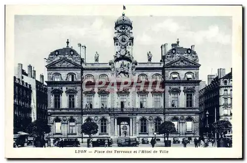 Cartes postales Lyon Place des Terreaux et L&#39Hotel de Ville