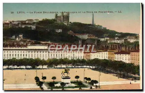 Ansichtskarte AK Lyon La Plage Bellecour La Basilique Et La Tour De Fourviere