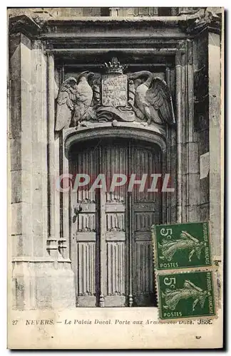 Cartes postales Nevers Le Palais Ducal Porte Aux armes des ducs