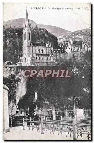 Cartes postales Lourdes La Basilique et la Grotte