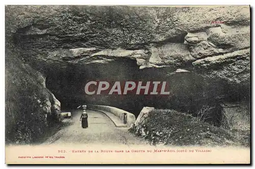 Ansichtskarte AK Entree de la Route dans la Grotte du Mas D&#39Azil Cote du village