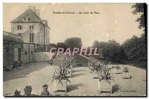 Cartes postales Brienne Le Chateau Un Coin du Parc