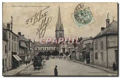 Cartes postales Eglise De Mourmelon Le Grand Et Place D&#39Armes