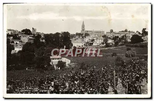 Cartes postales moderne Saint Emilion Vue generale Les vignobles