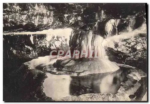 Cartes postales Grottes de la Balme Grande fontaine