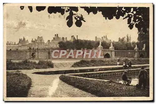 Ansichtskarte AK Palais De Fontainebleau Le palais du vu parterre Peche Pecheur