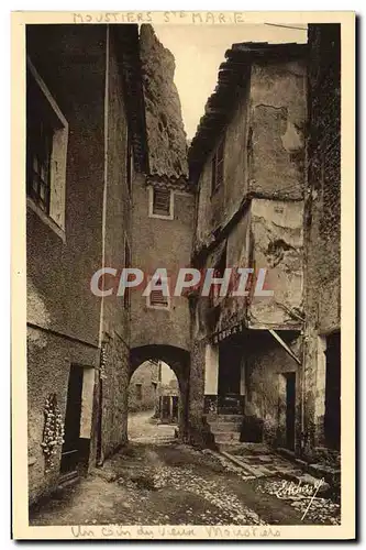 Cartes postales Moustiers Ste Marie Un coin du vieux Moustier