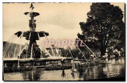 Cartes postales Angers Le Bassin du Jardin du Mail