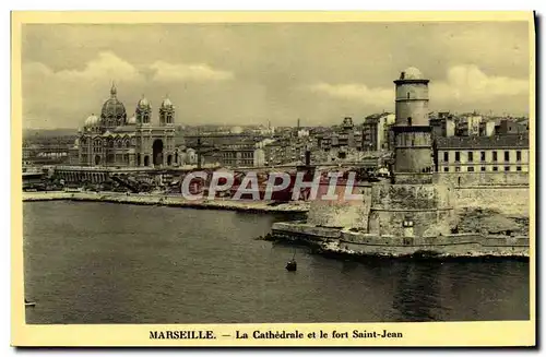 Cartes postales Marseille La Cathedrale et le Fort Saint Jean