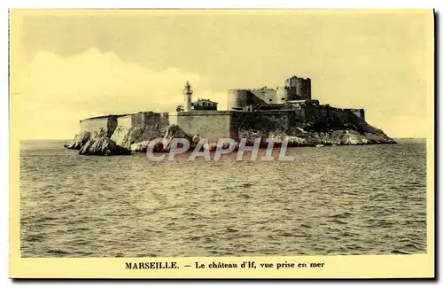 Cartes postales Marseille Le chateau d&#39If vue prise en mer