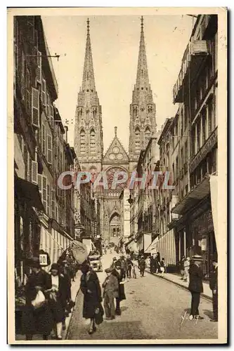 Cartes postales Clermont Ferrand La Cathedrale Vue De La Rue Des Gras