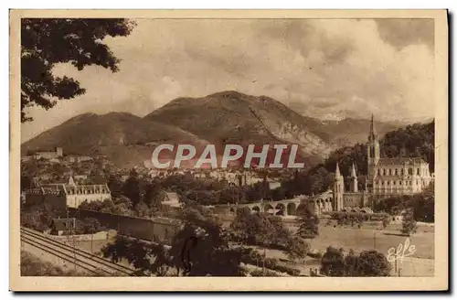 Cartes postales Lourdes La Basilique et le Pic de Ger