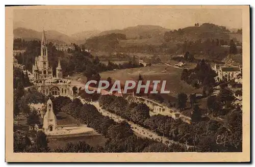 Ansichtskarte AK Lourdes Vue Plangeante Sur L&#39Esplanade