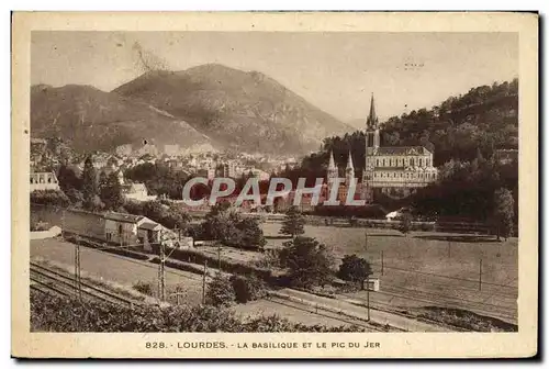 Ansichtskarte AK Lourdes La Basilique Et Le Pic Du Jer