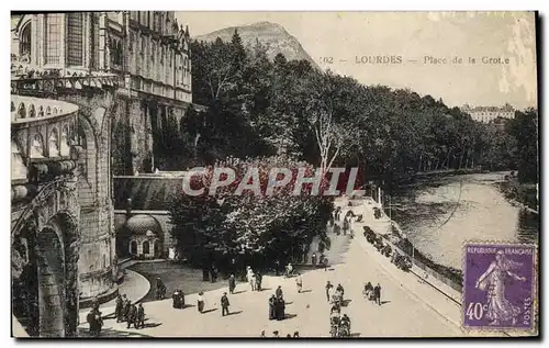 Cartes postales Lourdes Place De La Grotte