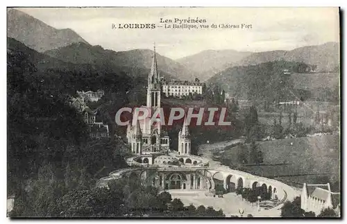 Cartes postales Lourdes La Basilique Vue Du Chateau Fort