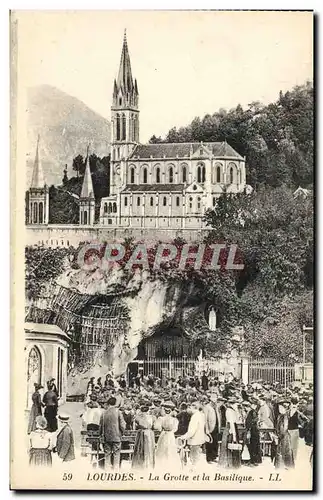 Cartes postales Lourdes La Grotte Et La Basilique