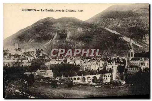 Cartes postales Lourdes La Basilique Et Le Chateau Fort