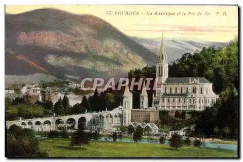 Ansichtskarte AK Lourdes La Basilique Et Le Pic Du Jer