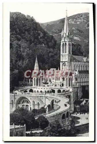 Cartes postales Lourdes La Basilique Vue de cote