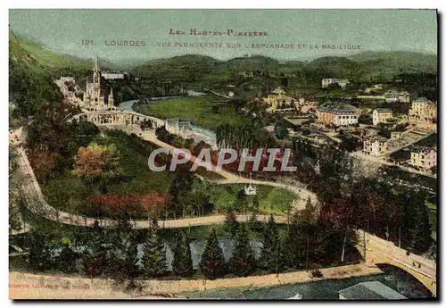 Cartes postales Lourdes Vue plongeante sur l&#39esplanade et la basilique