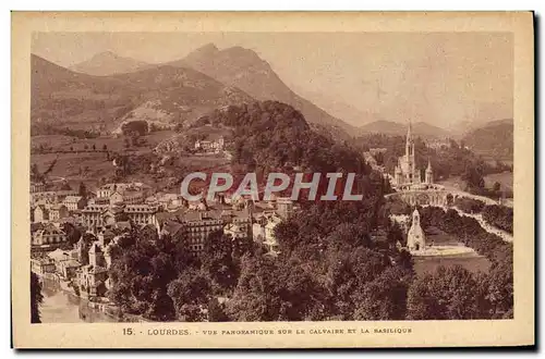 Cartes postales Lourdes Vue Panoramique sur la Calvire et la Basilique