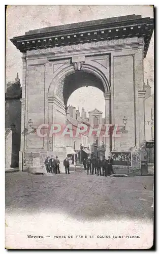 Ansichtskarte AK Nevers Porte de Pars et Eglise Saint Pierre