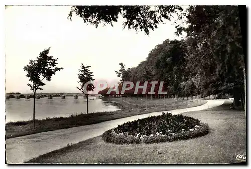 Cartes postales moderne Gien Promenade du Port au Bois