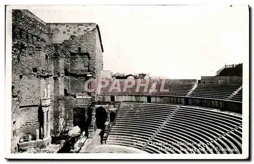 Cartes postales moderne Orange Interieur du Theatre Romain et les Colonnes