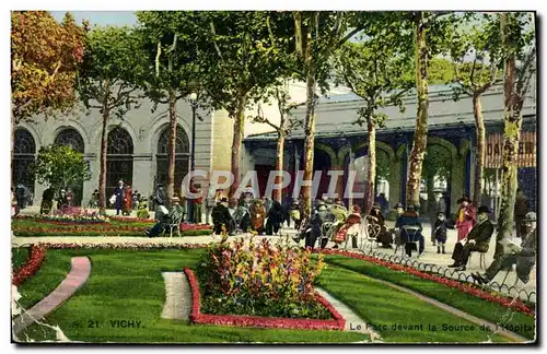 Ansichtskarte AK Vichy Le Parc devant la Source de l&#39hopital