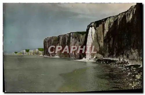 Cartes postales moderne Dieppe Les Falaises Prises De La Jetee Est