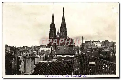 Cartes postales Clermont Ferrand Perspective sur sa Cathedrale