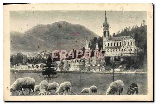 Cartes postales Lourdes la basilique et le Pic du Jar