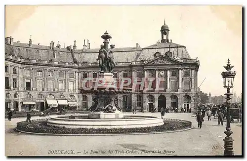 Ansichtskarte AK Bordeaux Le Fontaine des Trois Graces Place de la Bourse